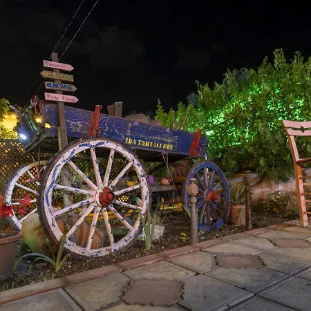 Ida Tahtalikoey Restorant Habitación en casa particular *