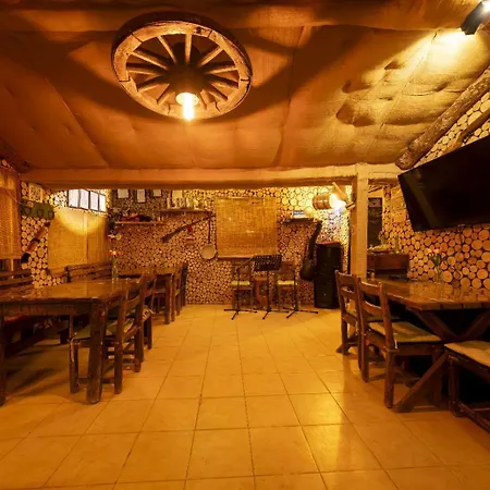 Homestay Ida Tahtalikoey Restorant *